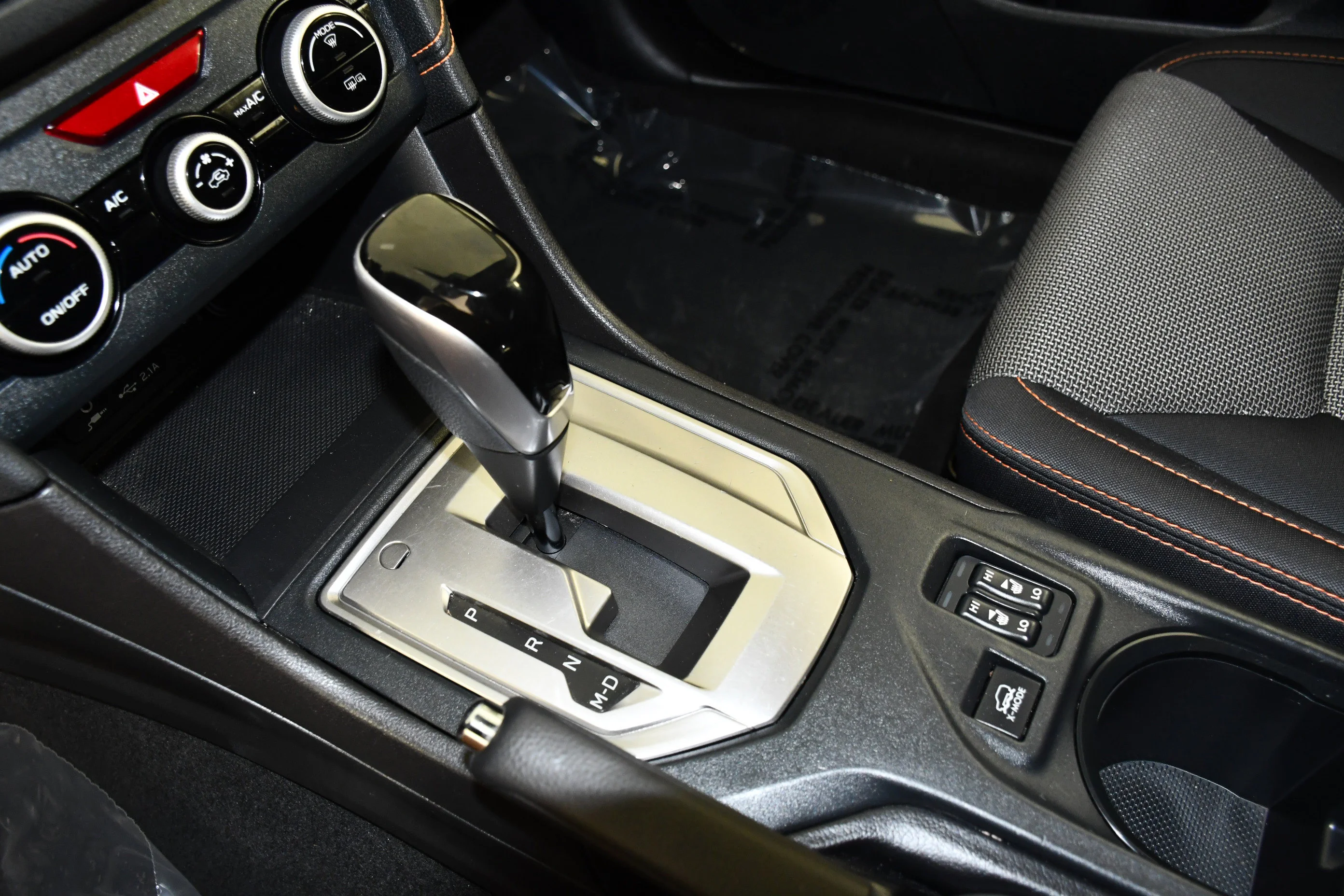 Used 2022 Crystal White Pearl Subaru Premium image 31