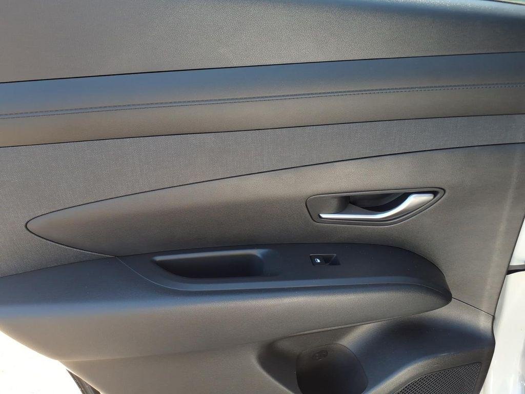 2025 Hyundai Tucson SEL Convenience - Photo 10