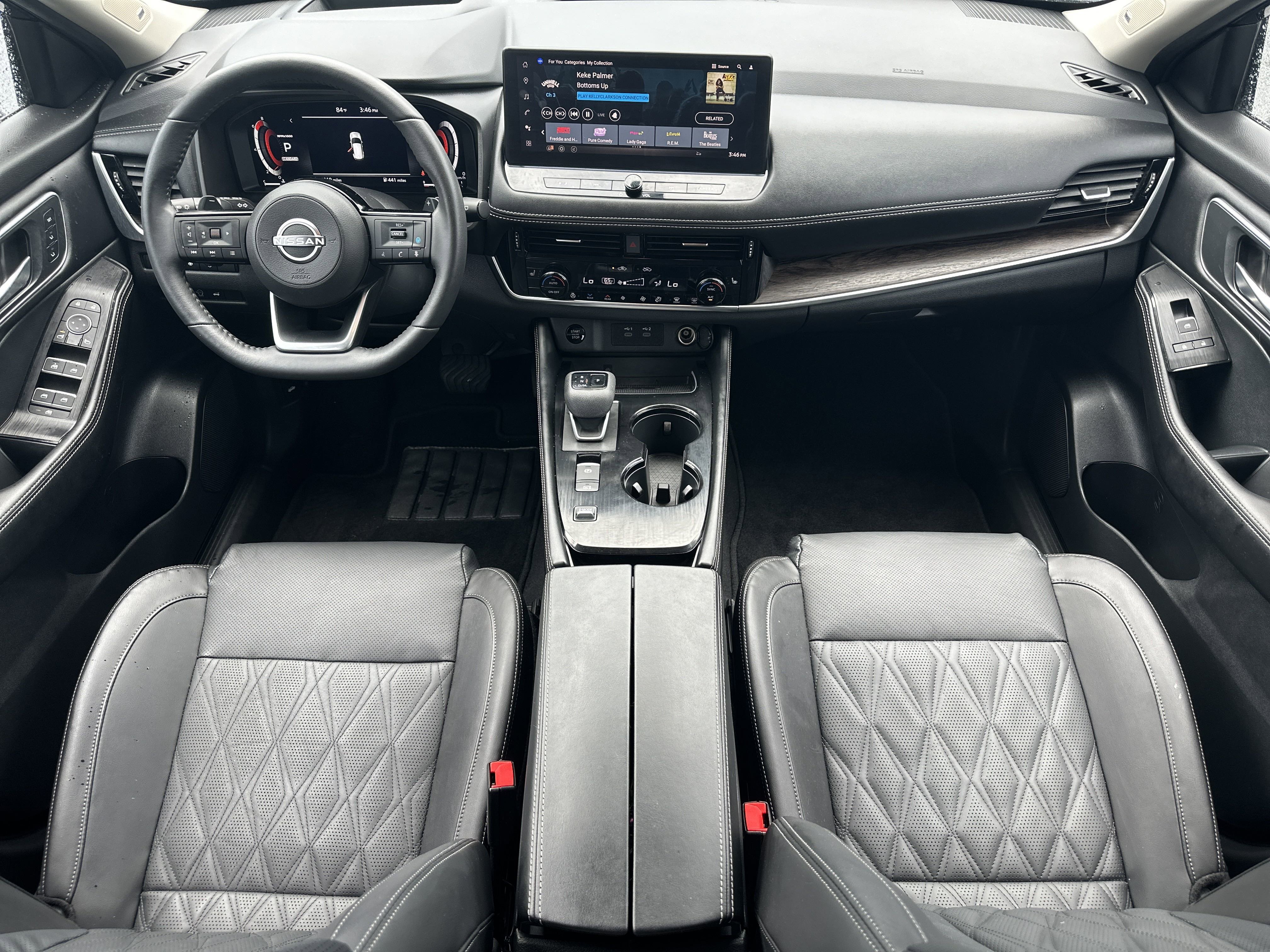 Used 2024 Super Black Nissan Platinum image 25