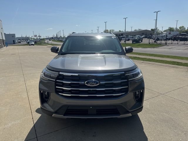 New 2026 Carbonized Gray Metallic Ford Active image 11