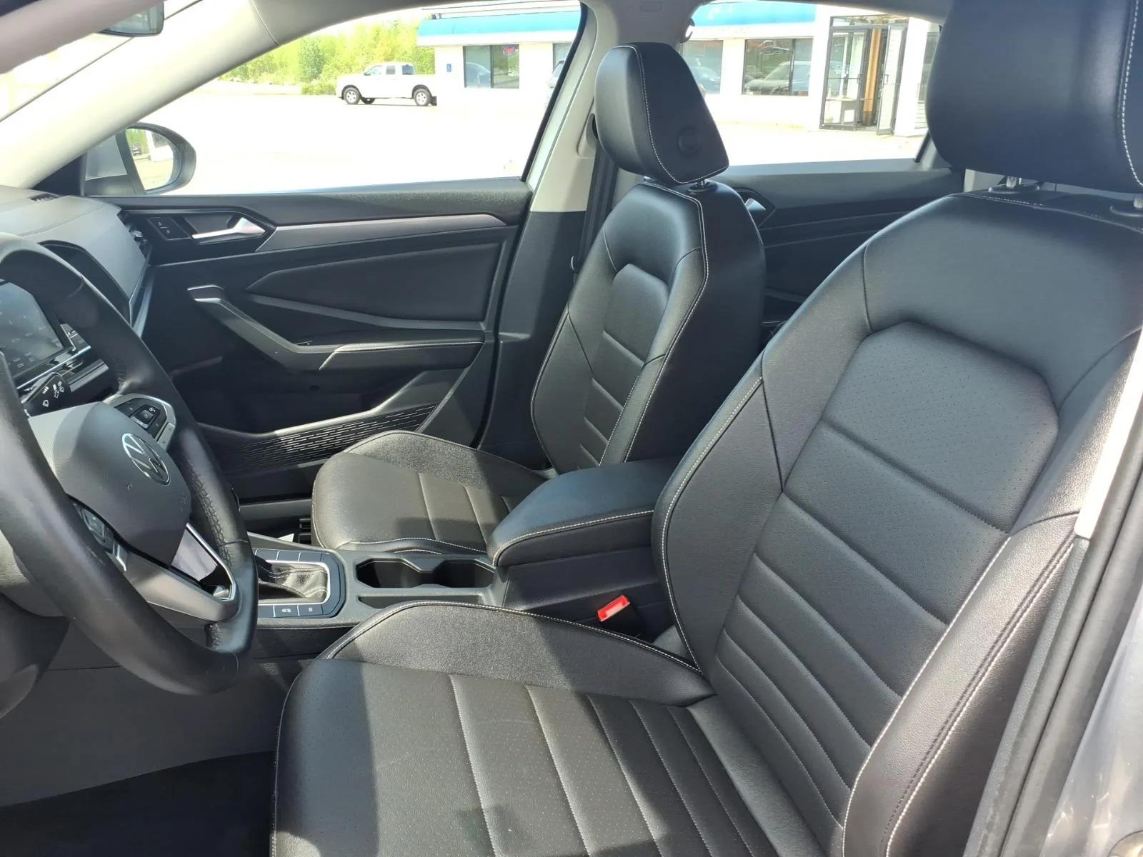 Used 2024 Silver Volkswagen 1.5T SE image 14