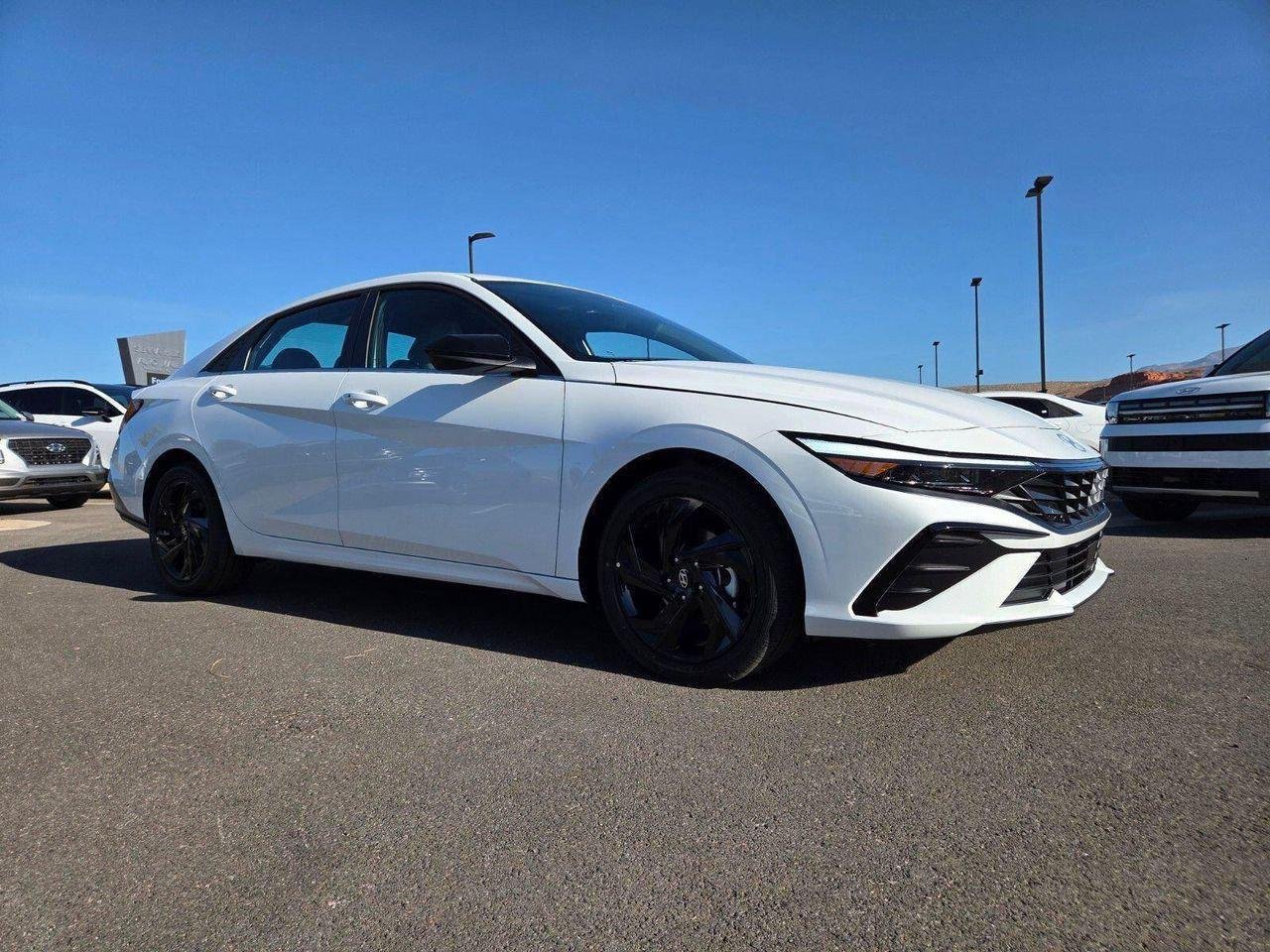 New 2026 White Hyundai SEL Sport image 2