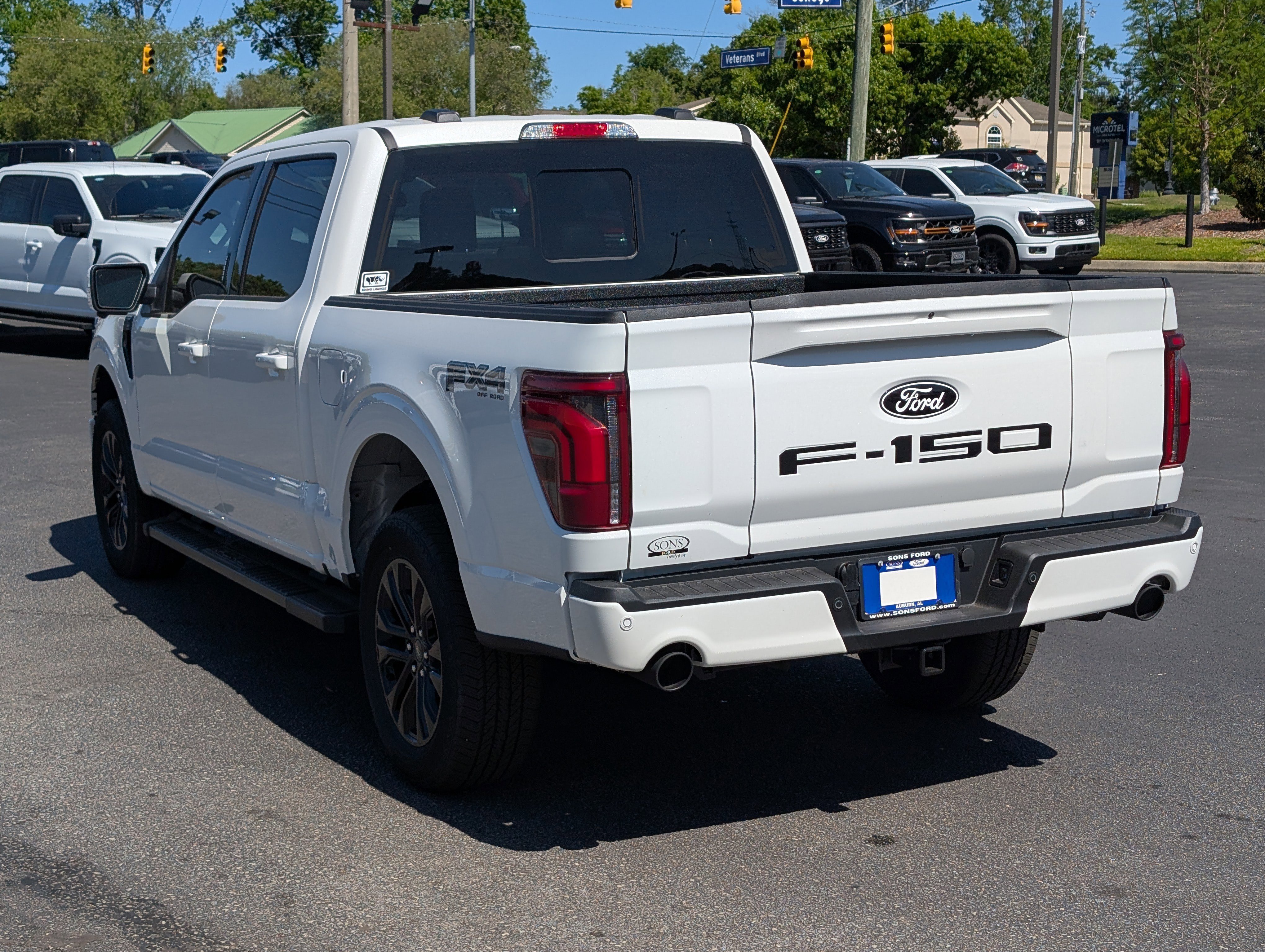 New 2026 STAR WHITE FORD Lariat image 13