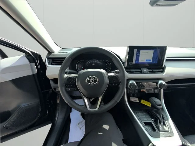 Used 2023 Black Toyota XLE image 21