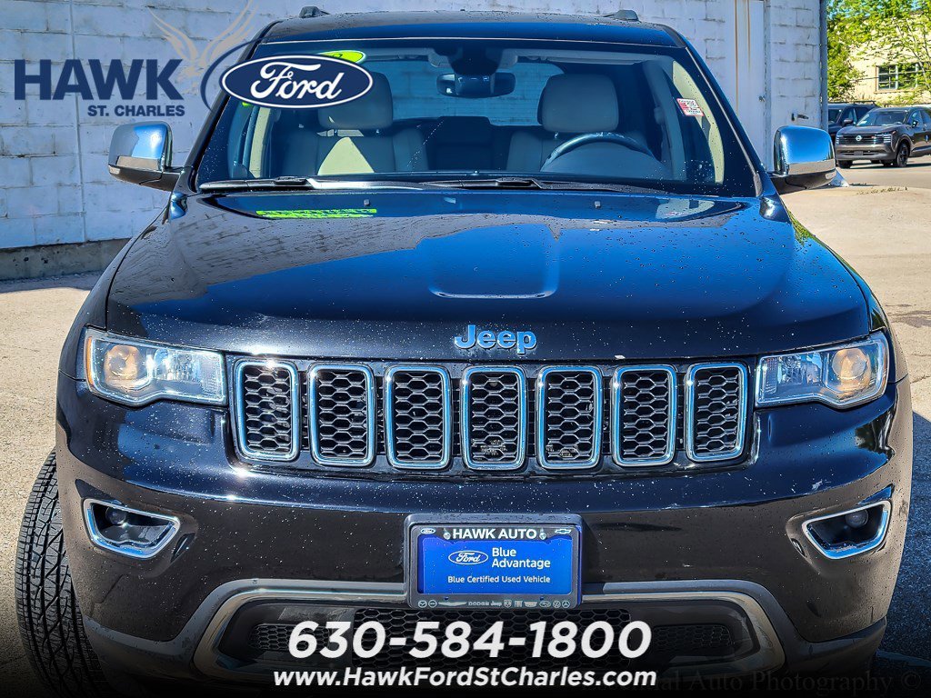 Certified Used 2018 Diamond Black Crystal Pearlcoat Jeep Limited image 4