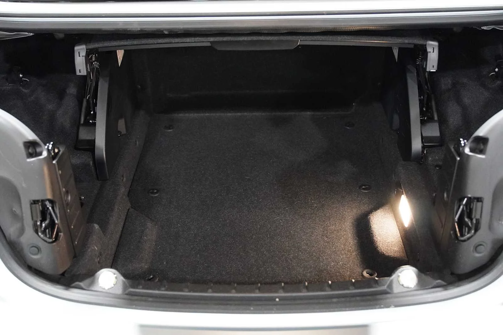 Used 2015 GREY BMW  image 24