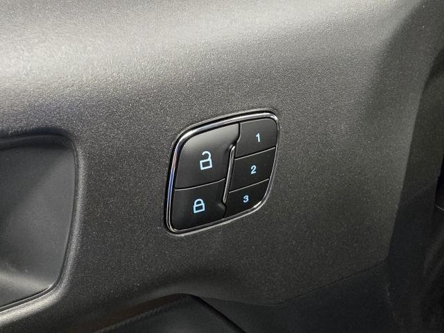 New 2026 Shadow Black FORD OUTER BANKS image 14