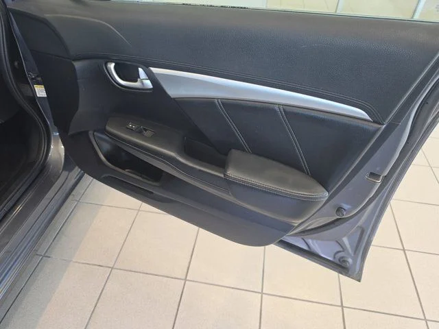 Used 2013 Green Honda EX-L image 22