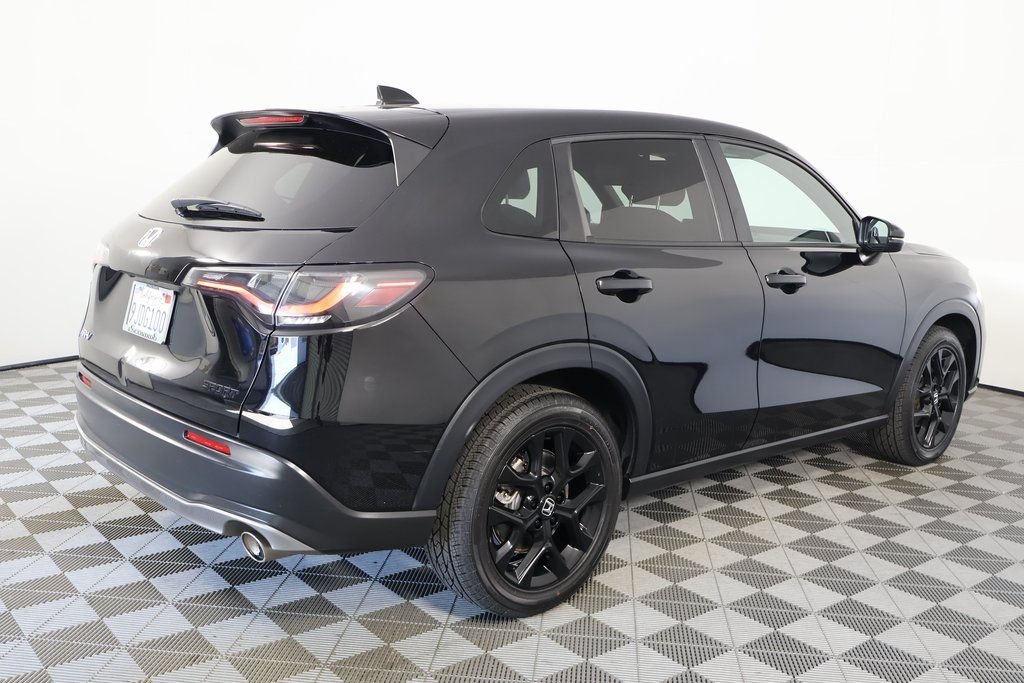 Certified Used 2024 Crystal Black Pearl Honda Sport image 4