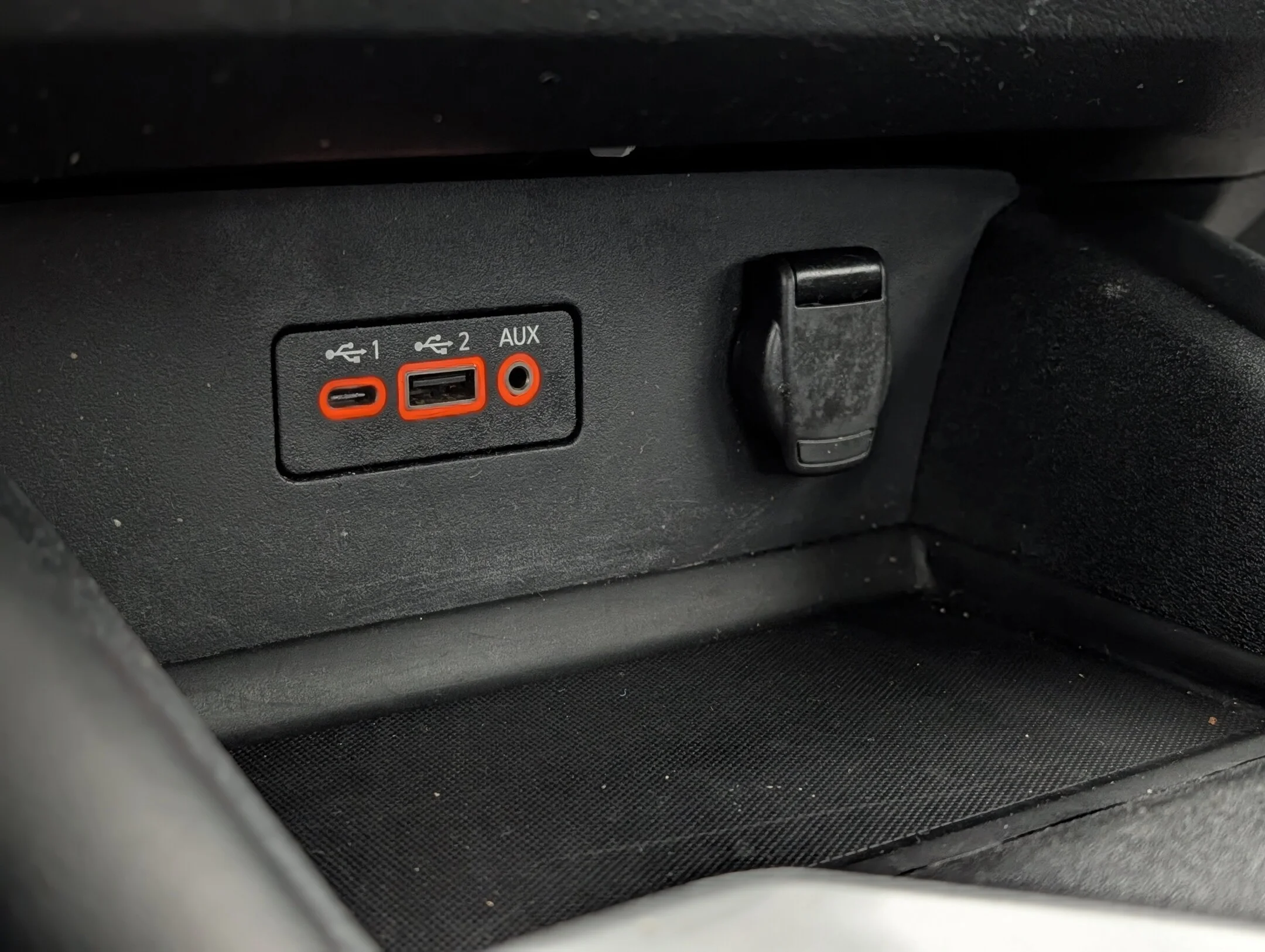 Used 2022 Black Nissan 2.5 SR Midnight Edition AWD - Leather - Sunro - 2.5 SR Midnight Edition Sedan image 21