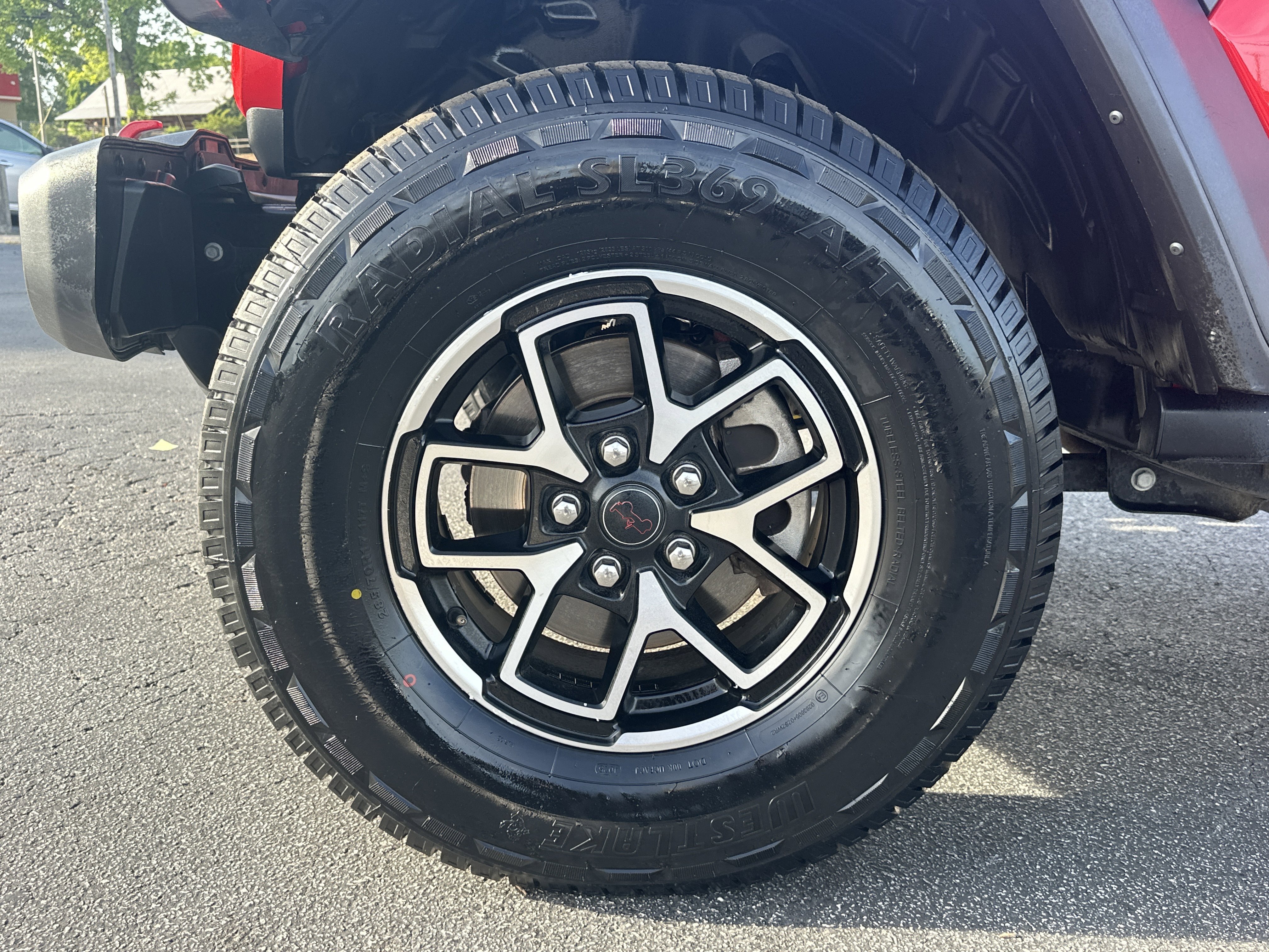 Used 2024 Firecracker Red Clearcoat Jeep Rubicon image 12