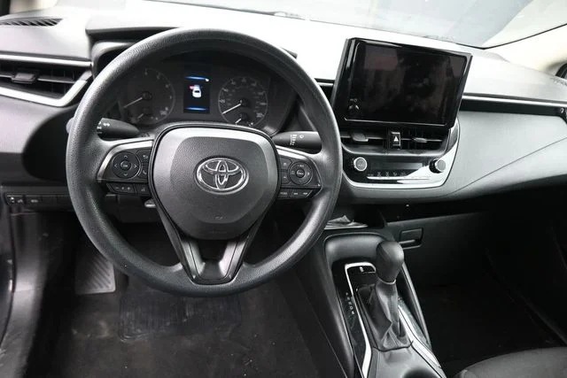 Used 2024  Toyota LE image 22