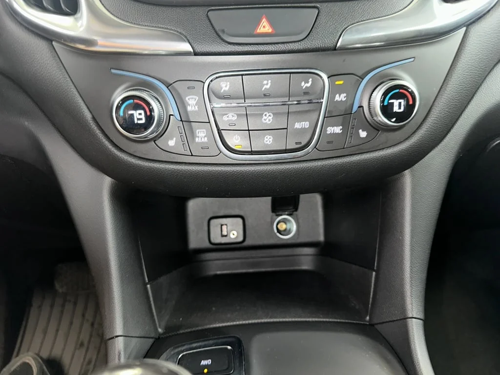 Used 2018 MOSAIC BLACK METALLIC Chevrolet LT image 12