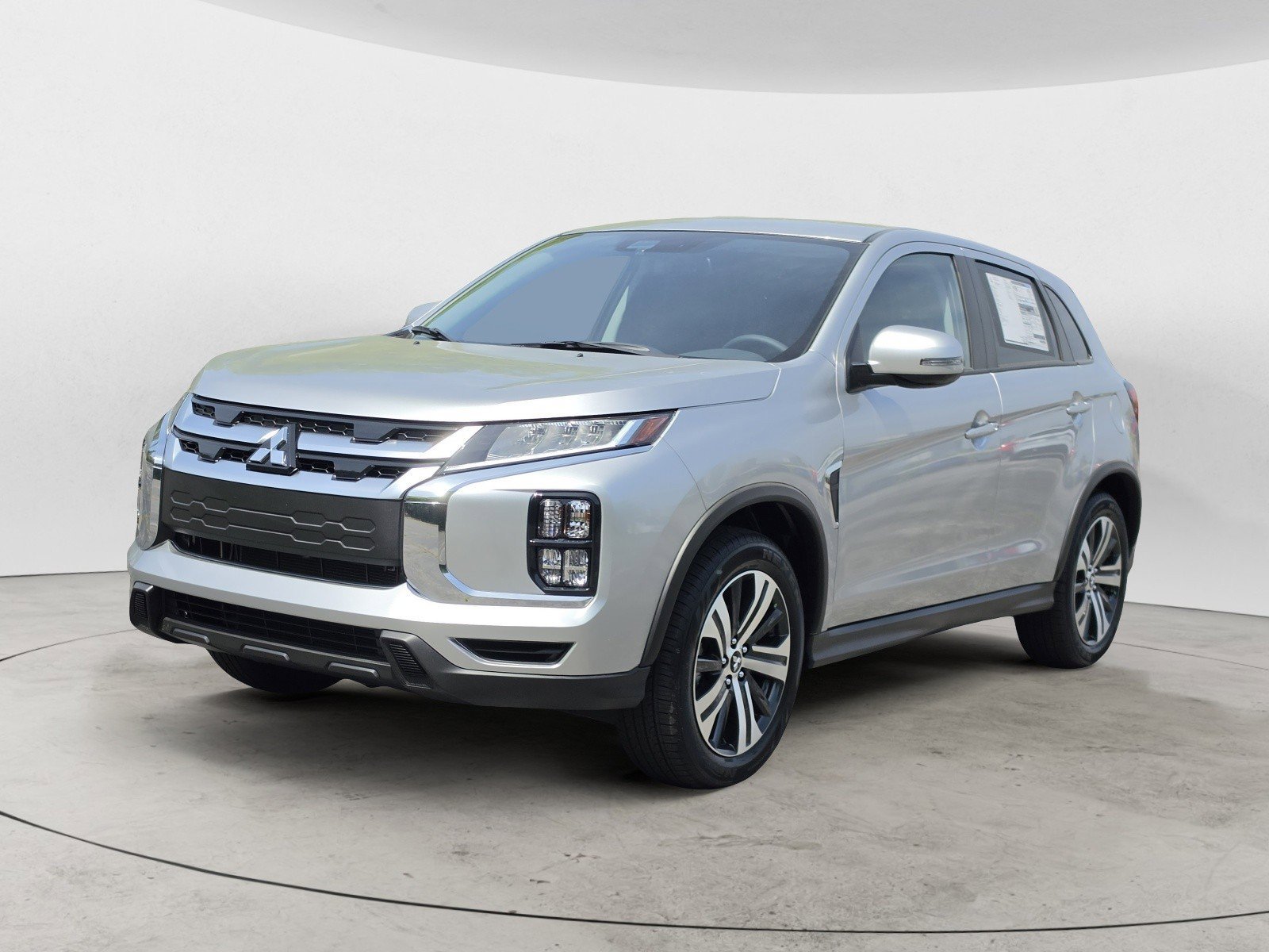 New 2026 Silver Mitsubishi  image 5