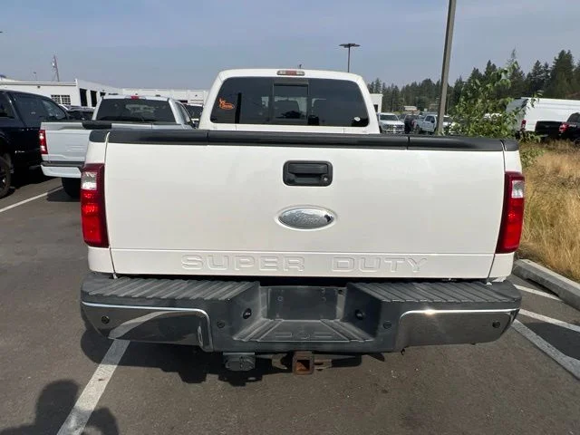 Used 2012 White Ford Lariat image 5