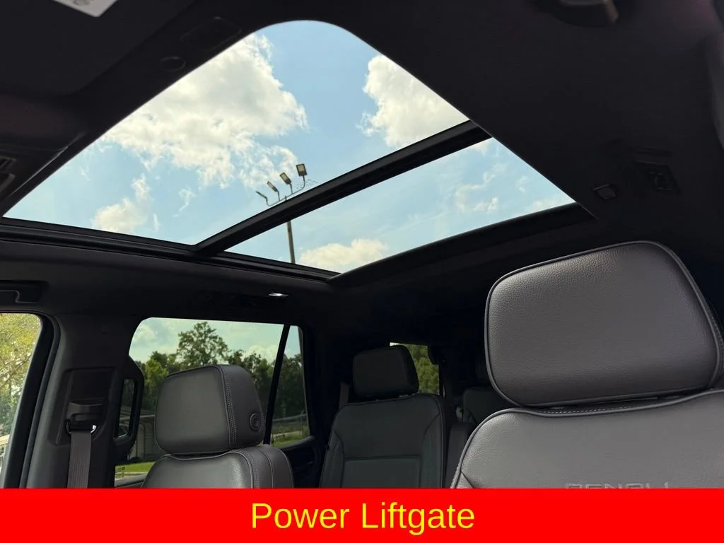 Used 2023 SUMMIT WHITE GMC Denali image 22