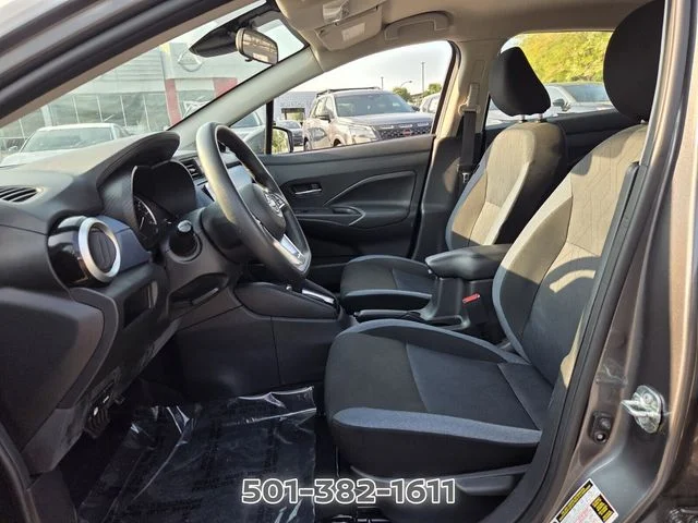 2025 Nissan Versa Sedan SV - Photo 9
