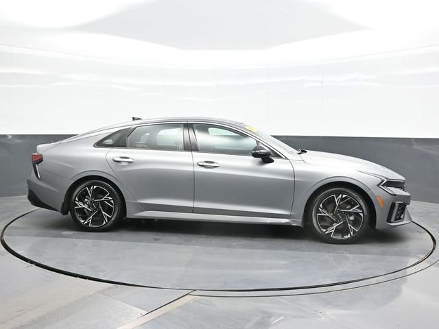 Used 2025 Gray Kia GT-Line image 8