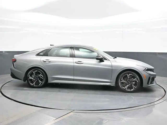 Used 2025 Gray Kia GT-Line image 8