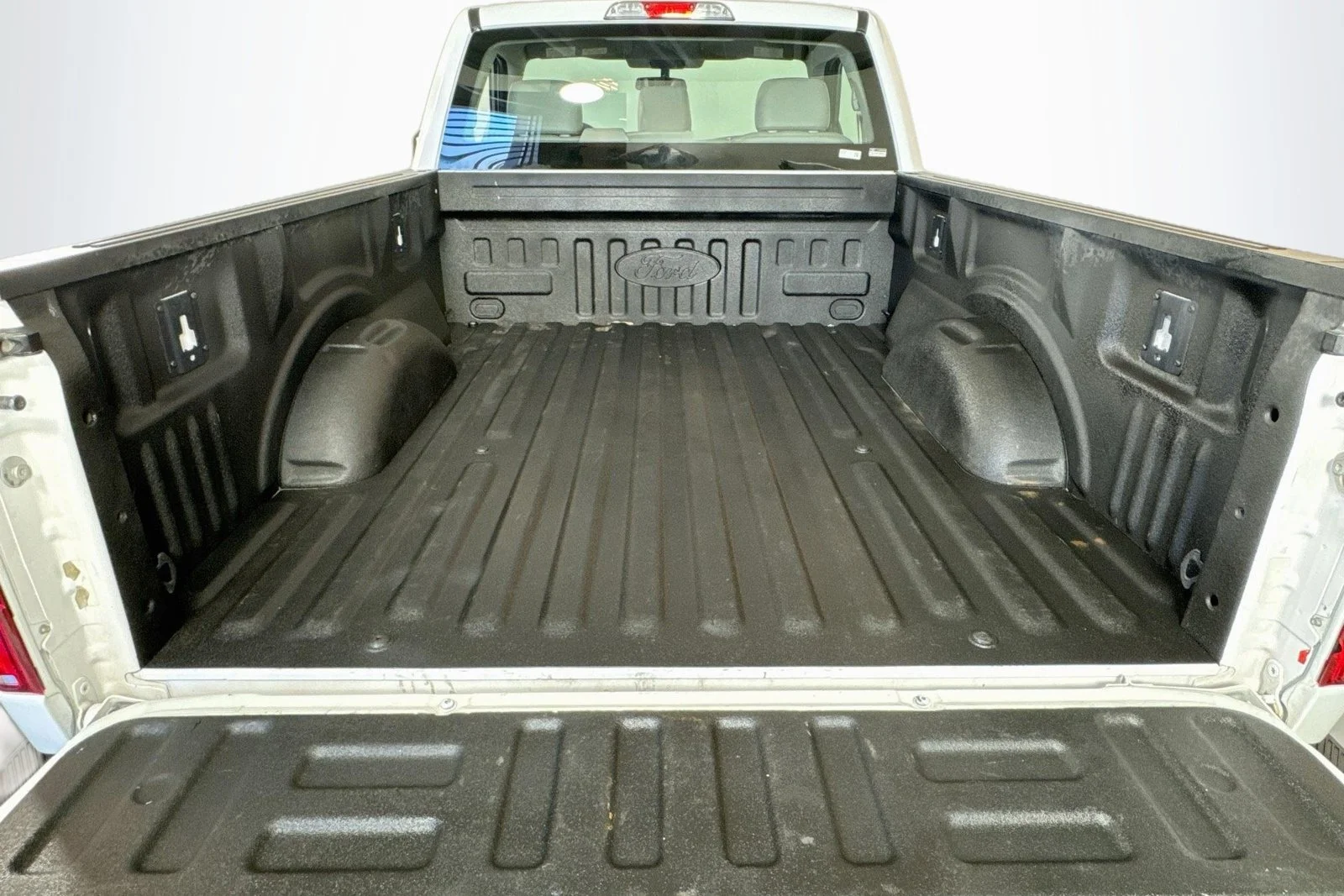 Used 2020 Oxford White Ford XL image 21