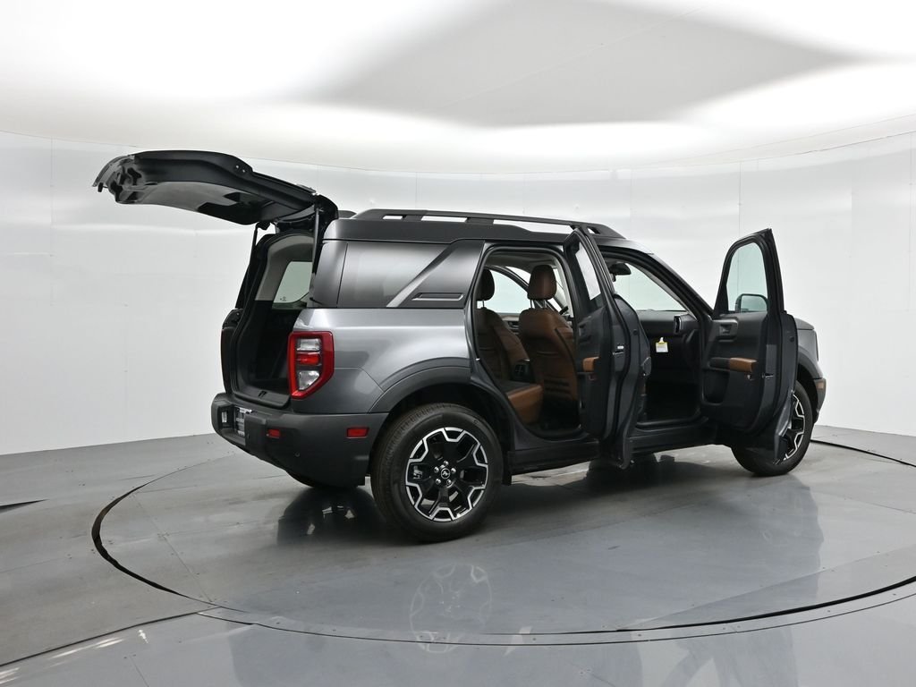 New 2025 Carbonized Gray Metallic Ford Outer Banks image 5