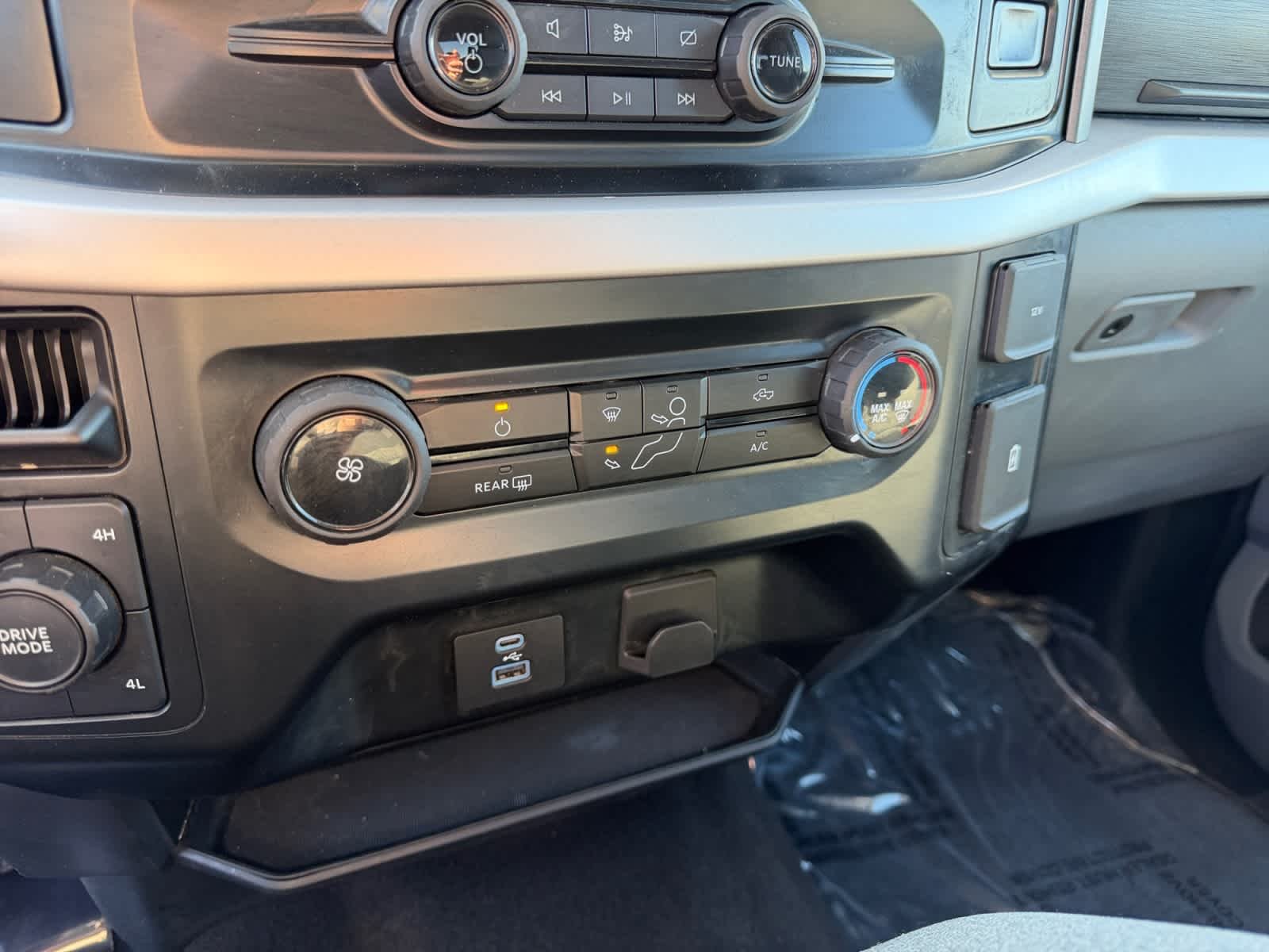2023 Ford F-150 XLT - Photo 16