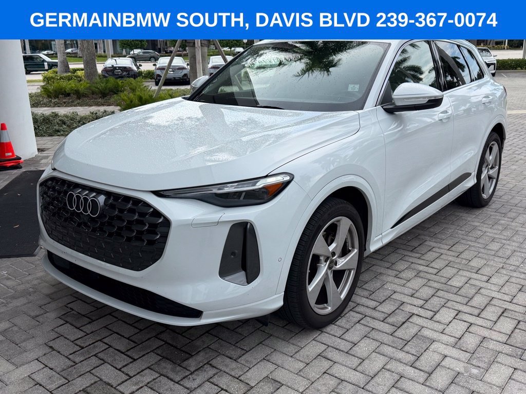 Used 2025  Audi 2.0T Prestige image 2