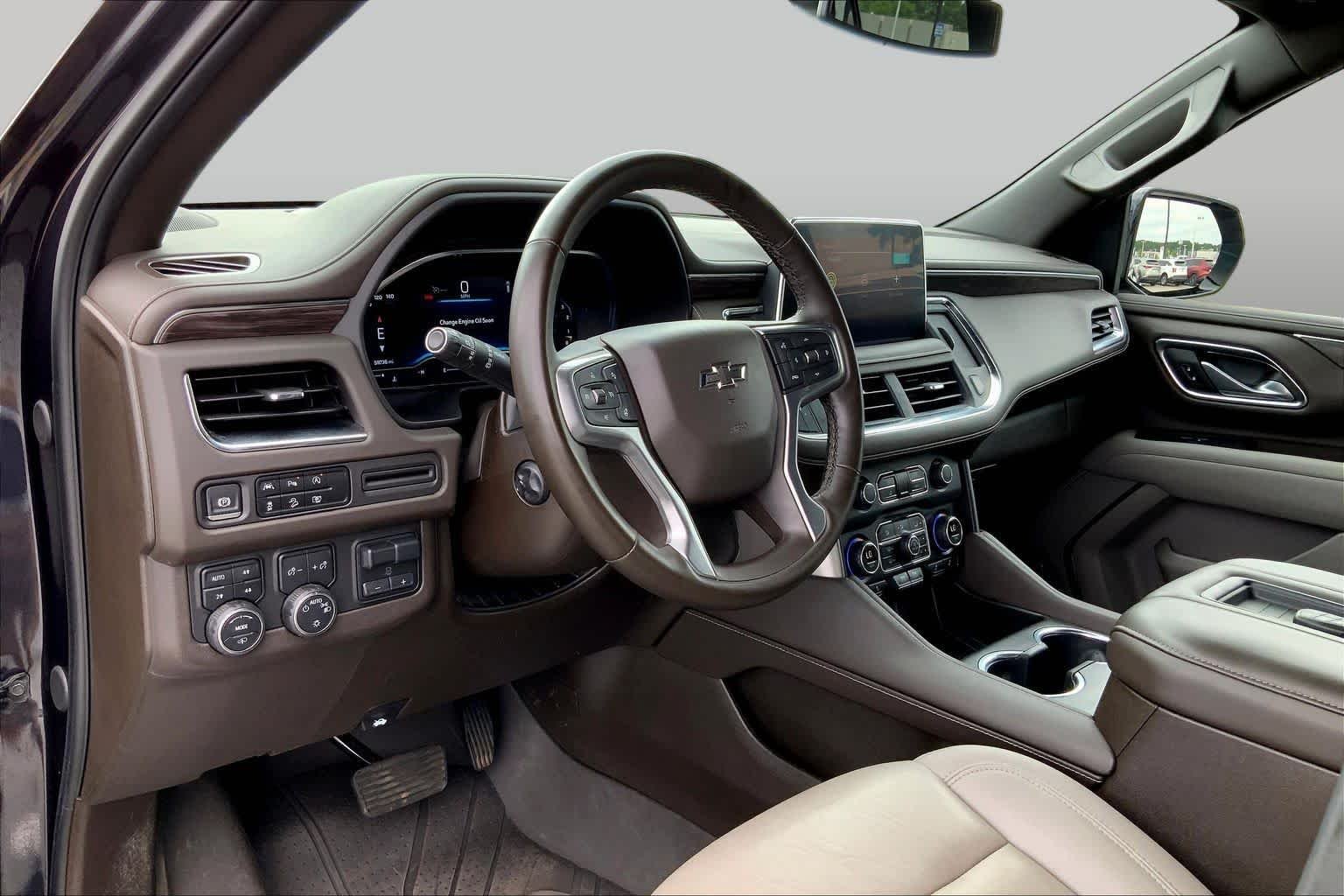 Used 2024 Dark Ash Metallic Chevrolet Z71 image 16