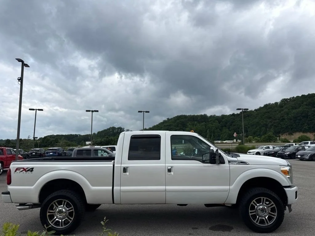Used 2014 White Platinum Clearcoat Metallic Ford Platinum image 6