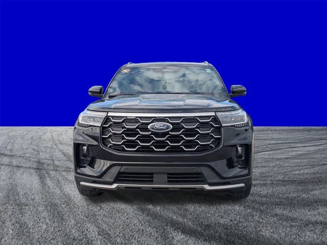 Certified Used 2026 Agate Black Metallic Ford Platinum image 9