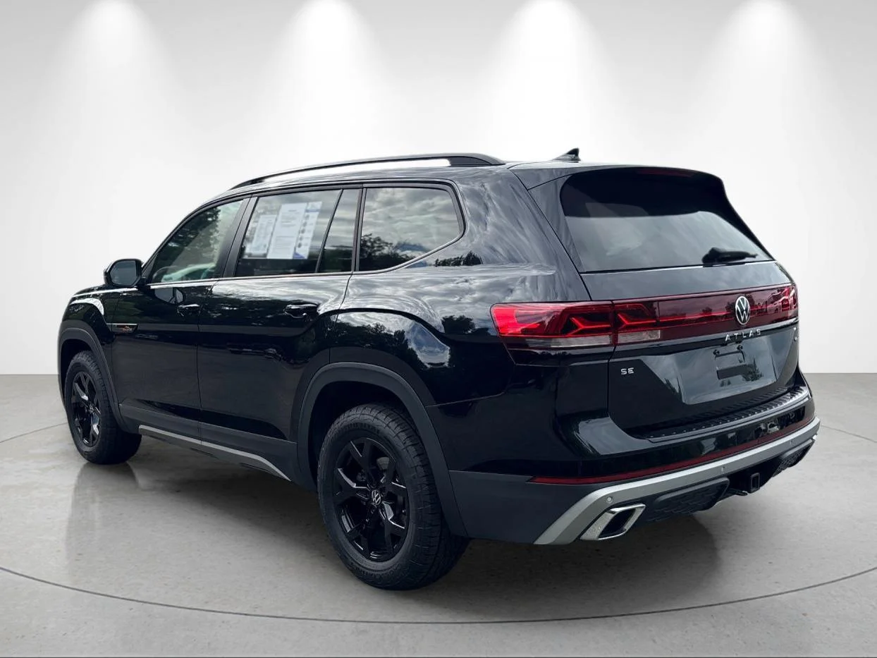 Used 2025 Deep Black Pearl Volkswagen 2.0T Peak Edition image 3