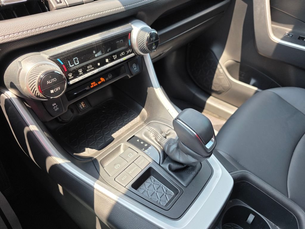 Used 2023 Black Toyota XLE Premium image 19