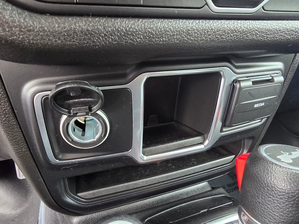 Used 2024 Hydro Blue Pearlcoat Jeep Sport image 19