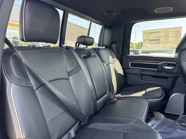 New 2027 Diamond Black Crystal Pearl-Coat Exterior Paint RAM Laramie image 30
