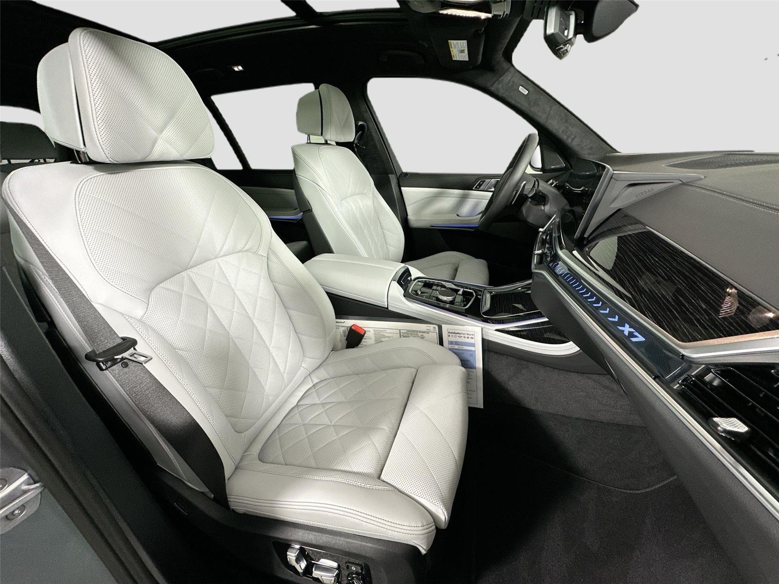 2026 BMW X7 40i - Photo 32
