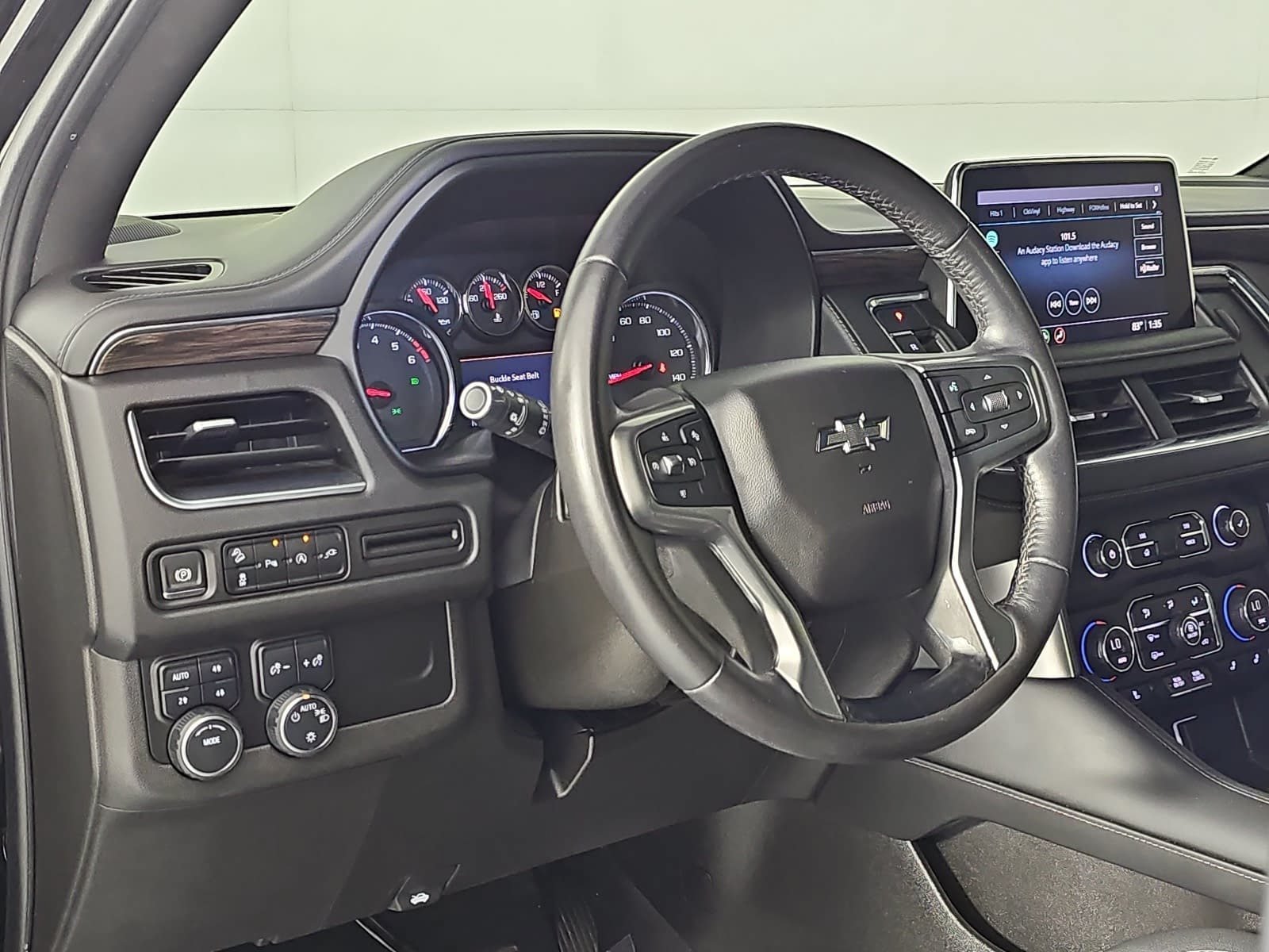 Used 2021 Black Chevrolet Z71 image 16