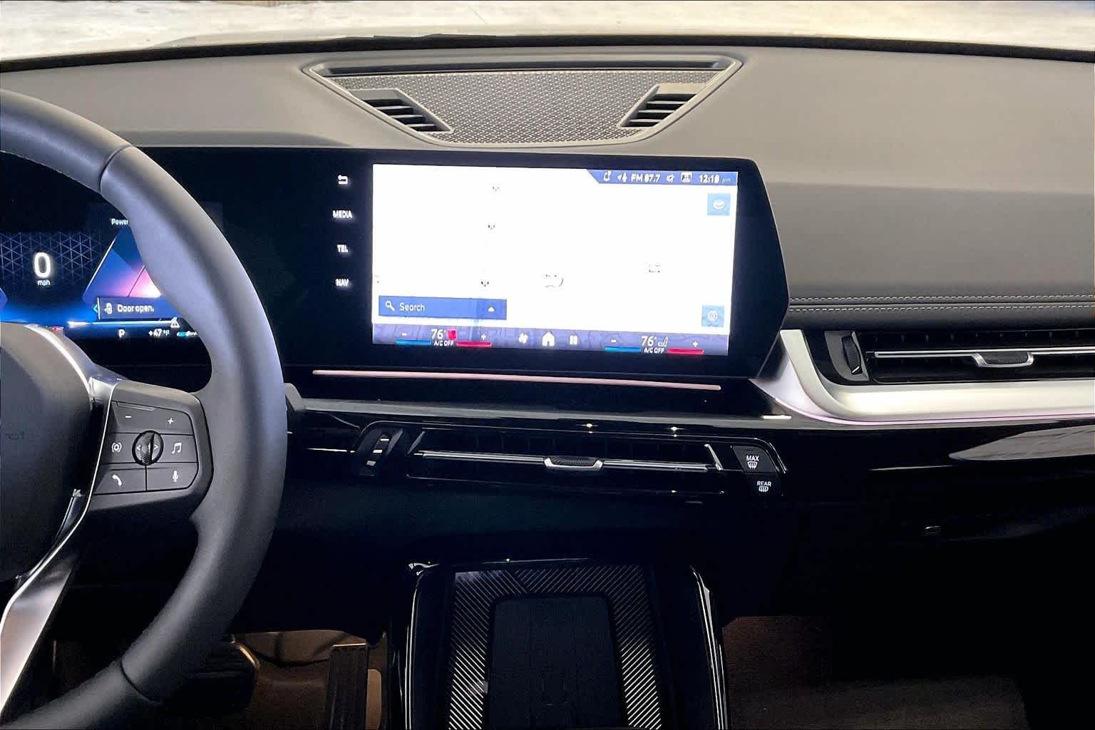 View vehicle photo 6