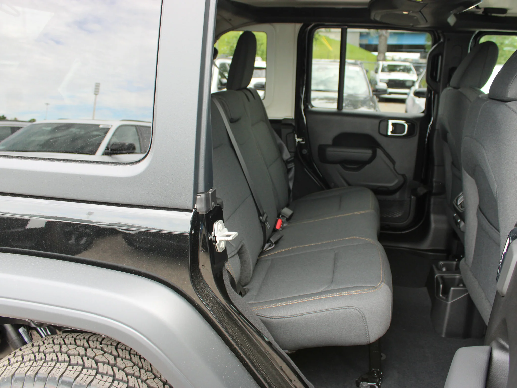 Used 2025 Black Jeep Sport S* 4 Door 4x4, Remote Start, Safety Group, Alpine Audio image 11