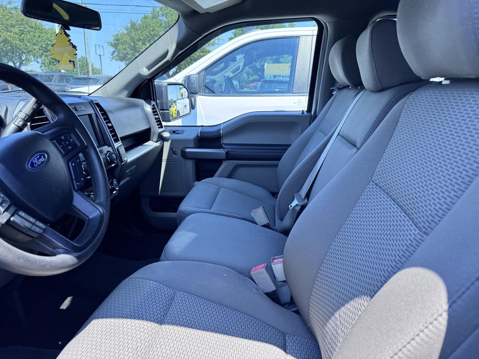 Used 2020 Oxford White Ford XLT image 7