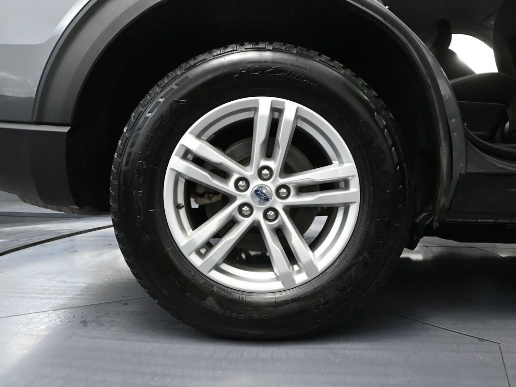 2023 Ford Explorer XLT - Photo 14