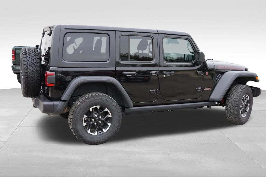 Certified Used 2025 Black Jeep Rubicon image 4