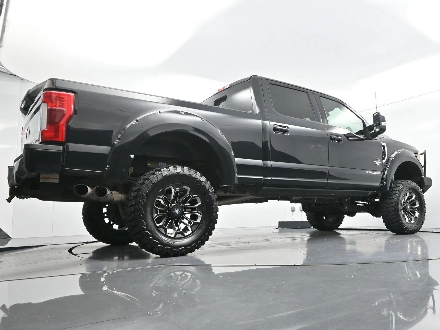 Used 2019 Agate Black Ford LARIAT image 57