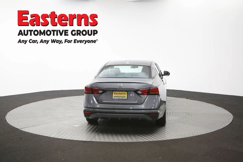 Used 2025 Gray Nissan 2.5 SV image 37