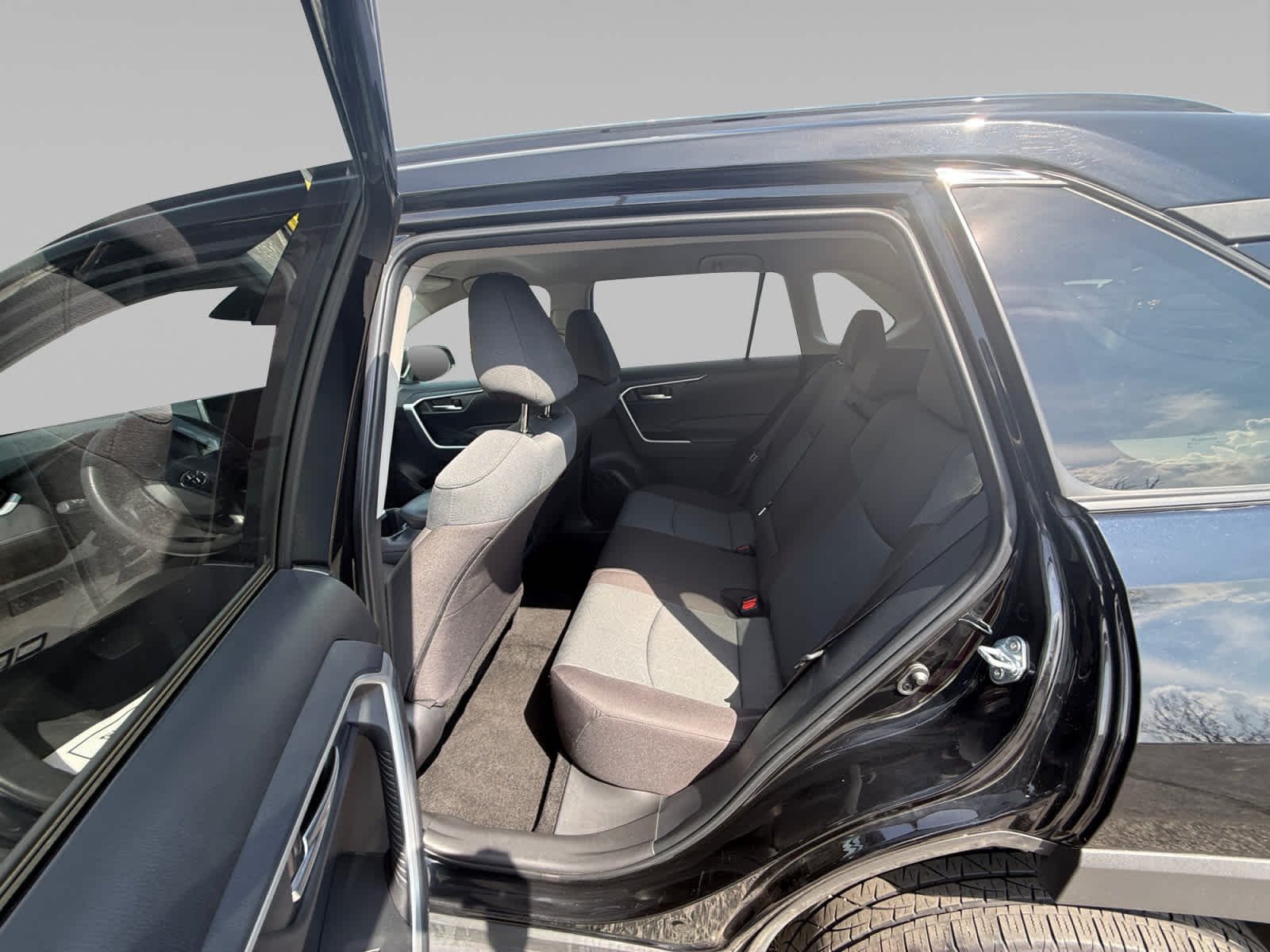 Used 2025 Midnight Black Metallic Toyota XLE image 22