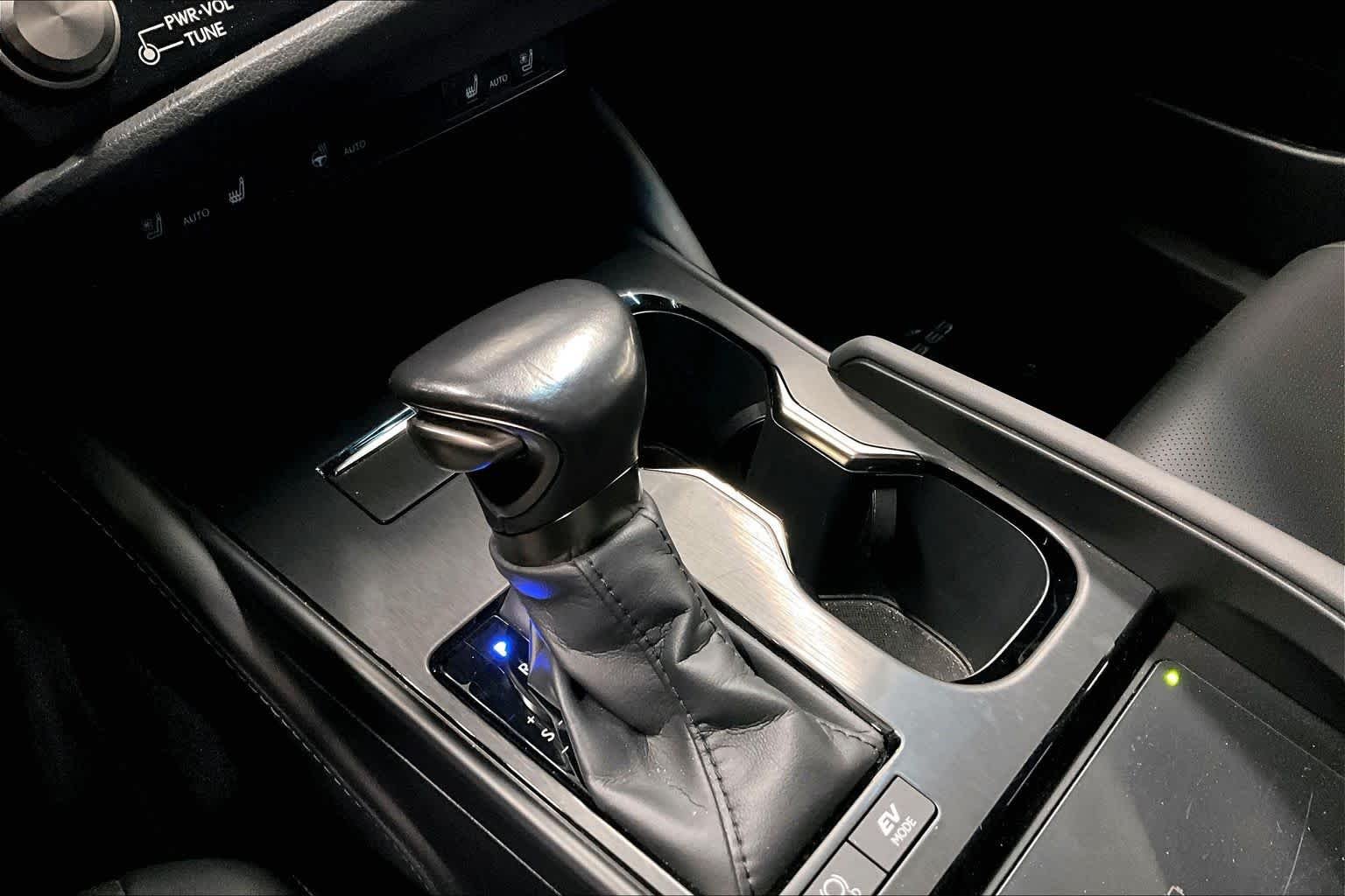 Certified Used 2025 Caviar Lexus  image 17