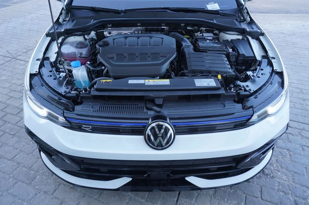New 2026 White/off-white Volkswagen 2.0T image 32