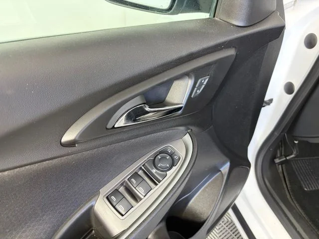 Used 2024 White Chevrolet LT image 15