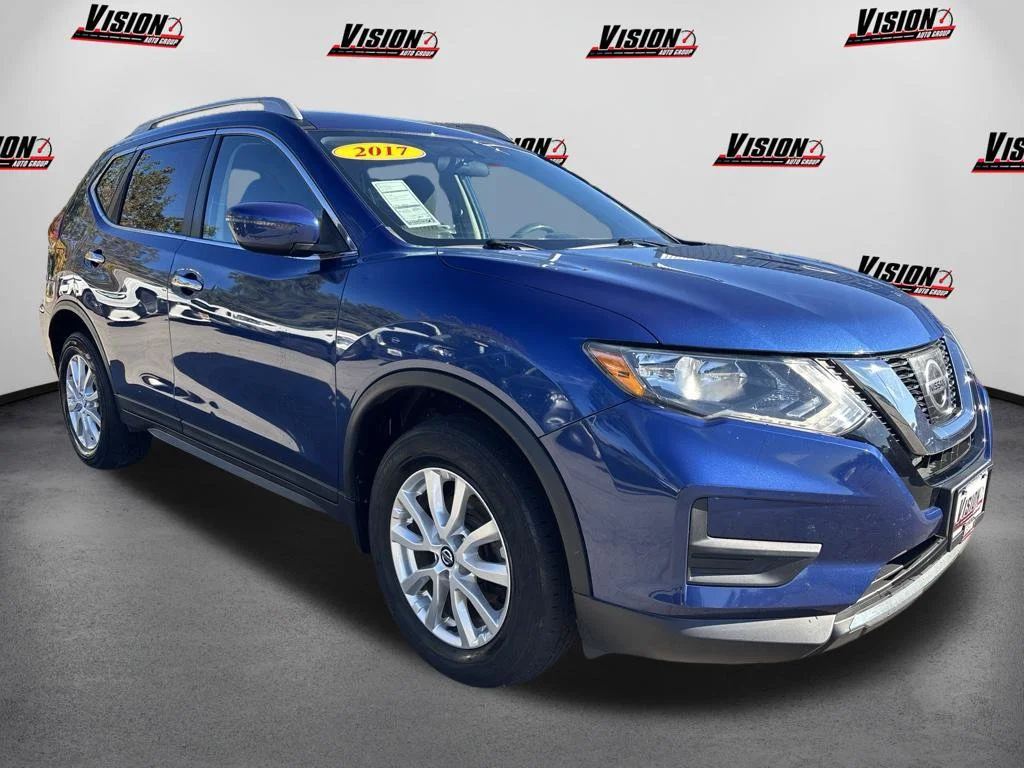 Used 2017 Blue Nissan SV image 3