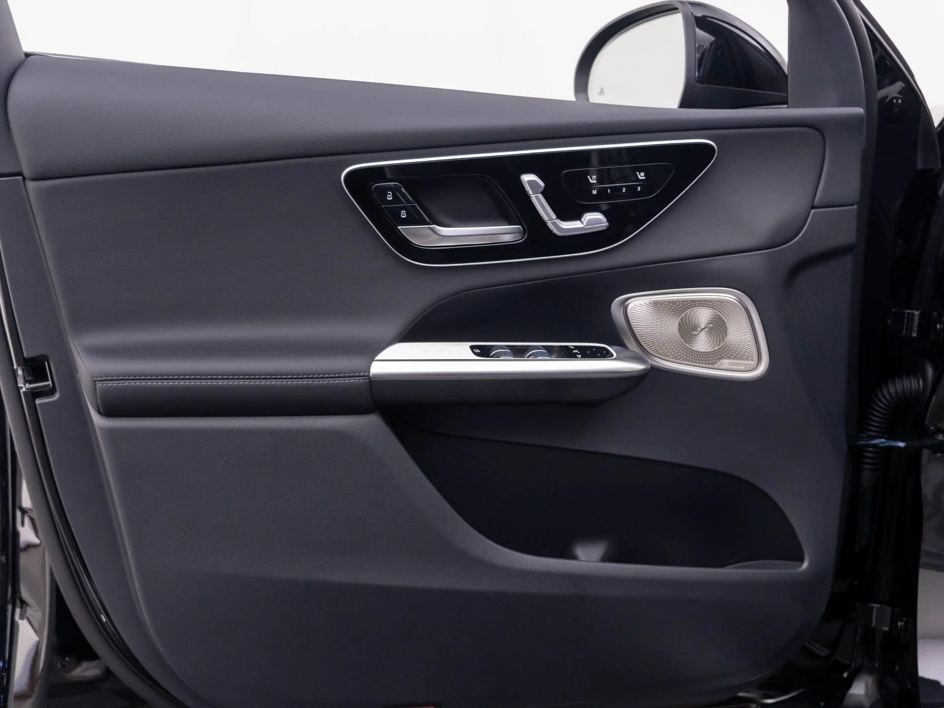 New 2027 Black Mercedes-Benz GLC 300 image 14