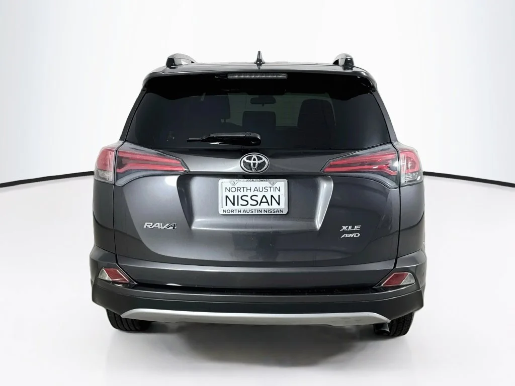 Used 2017 Gray Toyota XLE image 6